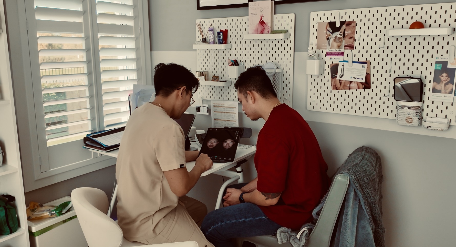 A client receiving a skin treatment at Vellia Aesthetics
